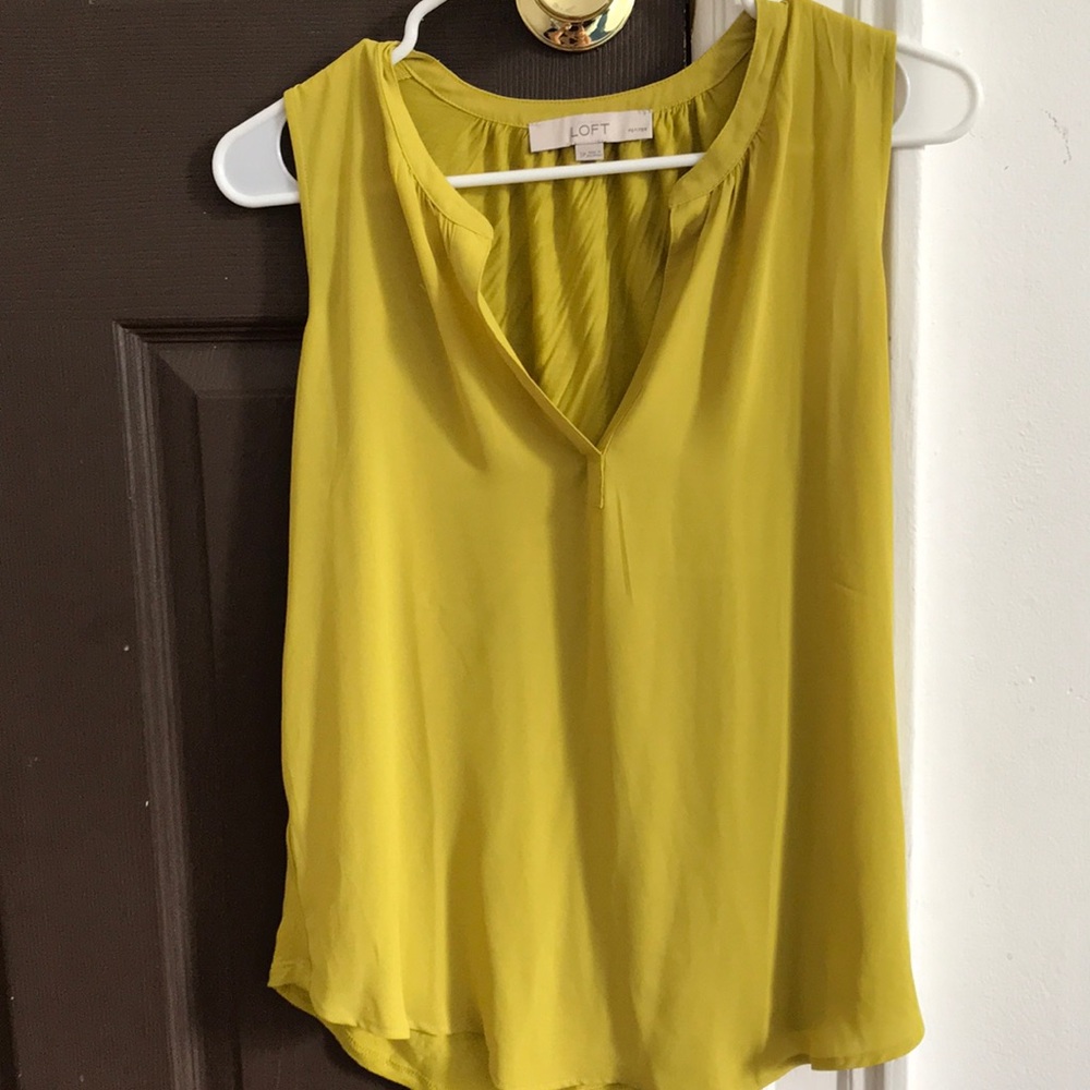Sleeveless top